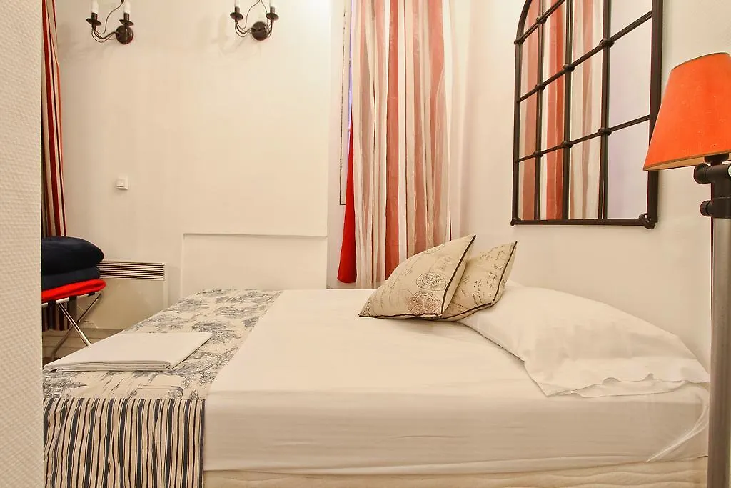 Fleur De Lys One Bedroom Apartment Daire Paris