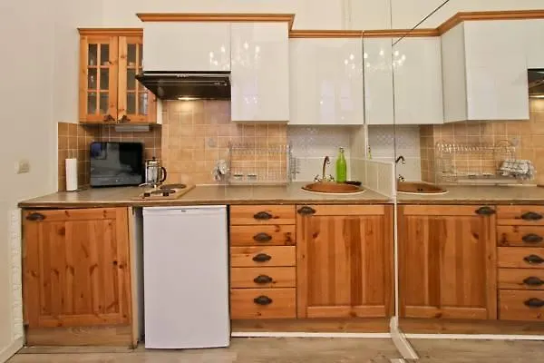 Fleur De Lys One Bedroom Apartment